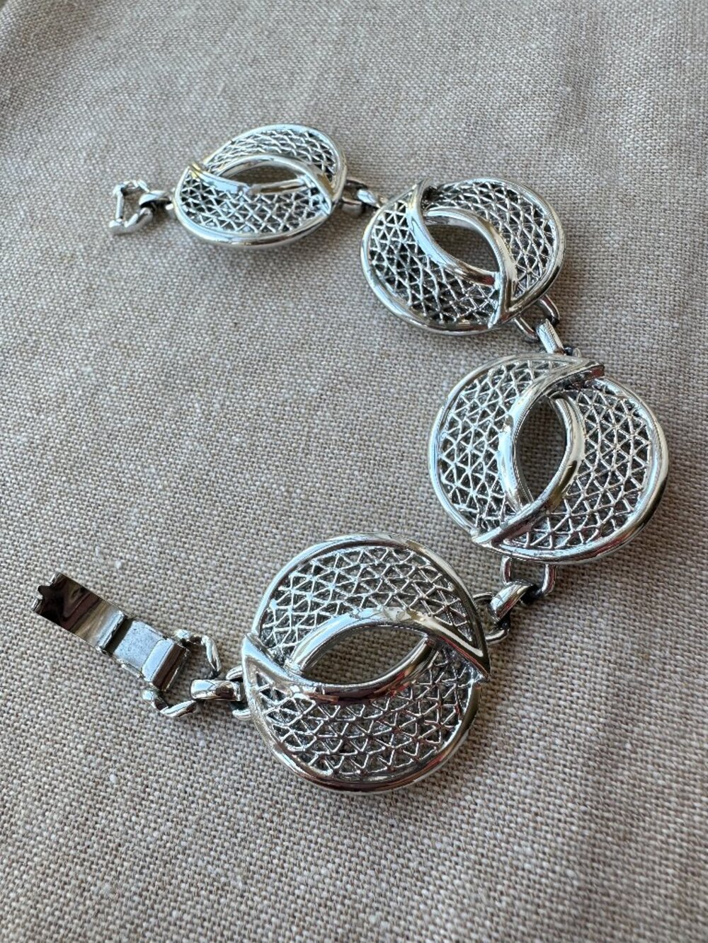 Vintage Sarah Coventry Silver Tone Openwork Link Bracelet 7.25” Signed